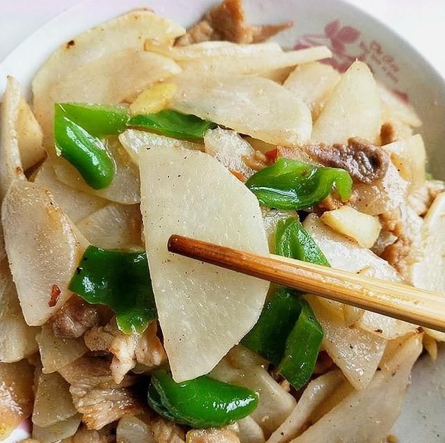 「很美」它是“天然维生素C”,隔三差五吃,美白嫩肤抗衰老,素颜也很美