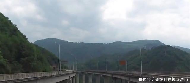 中国又一伟大建筑，比港珠澳大桥壮观100倍，厉害了我的国