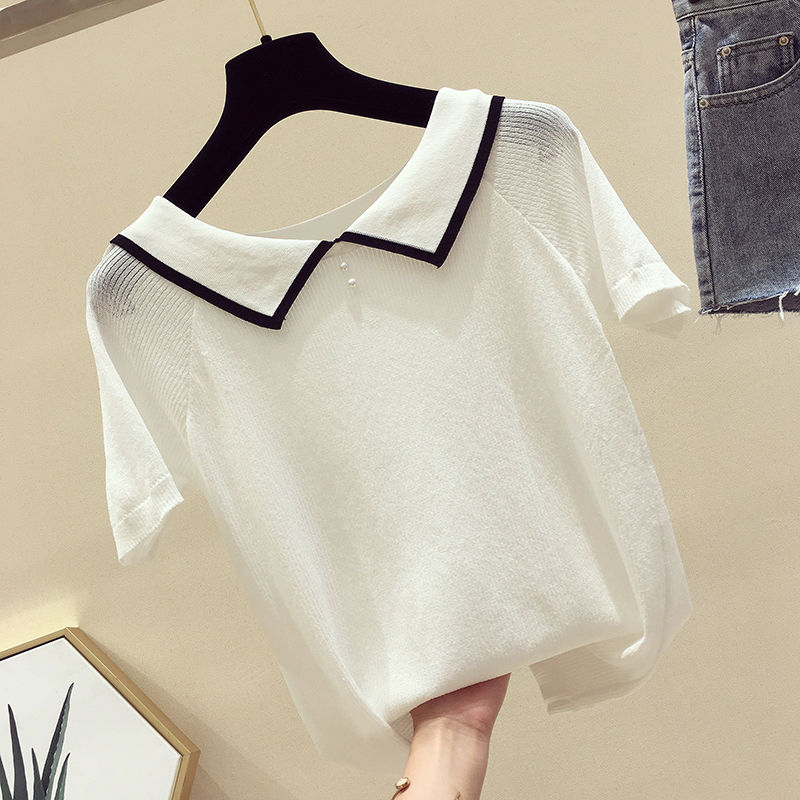 女人好身材别藏着，紧身T恤搭热裤，杨柳细腰也不过如此