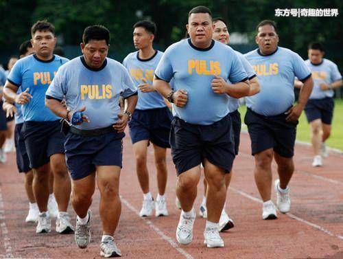 很多人坚持减肥，体重却不变，这是为什么?