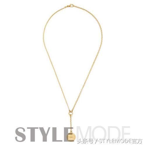 你知道么？这个夏天Ins博主都在“锁骨杀”凹造型！