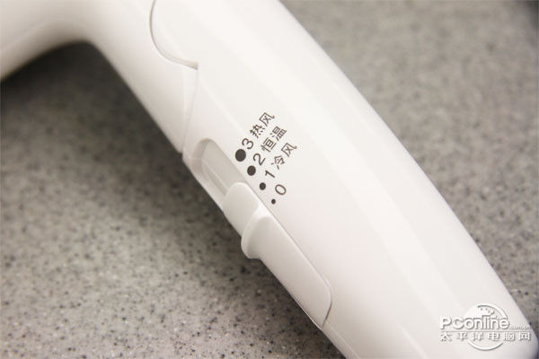 想成为新的女神?你只差这一款负离子吹风机