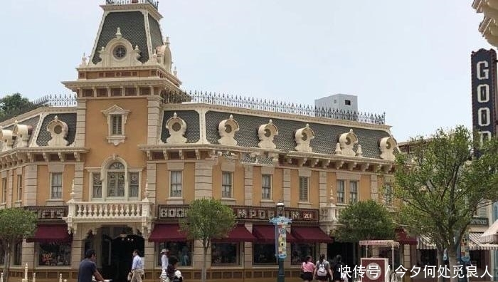 全球“最冷”迪士尼：游客“屈指可数”，玩任何项目都不要排队了