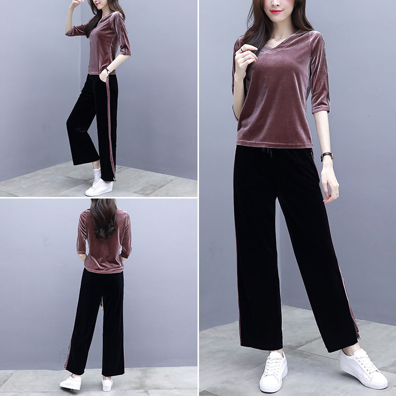 穿腻了裙子，试试这些金丝绒套装，秋天出去玩，轻便温暖又美丽