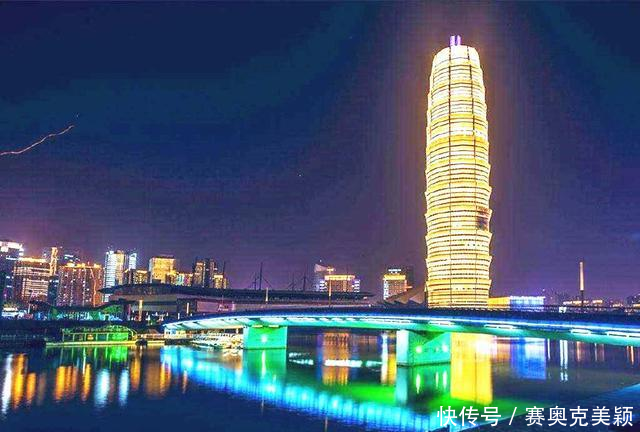  华东地区：中国十大城市群，珠三角第2，中原第4，成渝第6，山东半岛第9