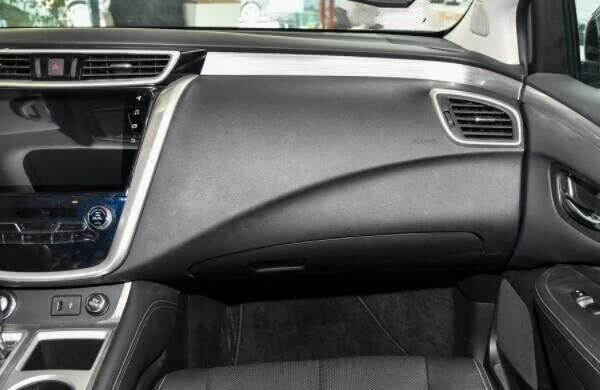  『高铁』坐它就像坐高铁，一箱油905Km，跌到19万，可惜30天才卖出887辆