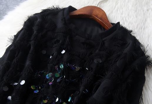 女人再懒，也别穿文胸出门！瞧瞧下图女人这样穿，显瘦洋气又美嫩