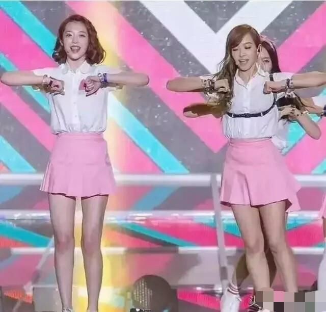 杨紫穿高跟鞋一秒变车祸下现场，邓伦看完早已哭出双眼皮？