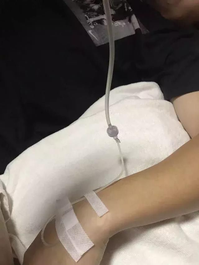 景枫满分日料被爆食物中毒,涉及几十人?说网友诈骗,删评才退款