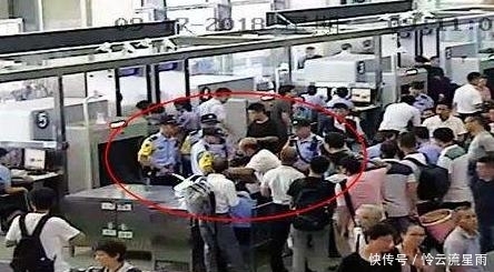  【错过】提前1小时候车不让进站，学生错过火车，官方：已道歉并