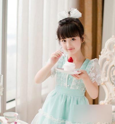 小女孩简单的梳头花样发型！