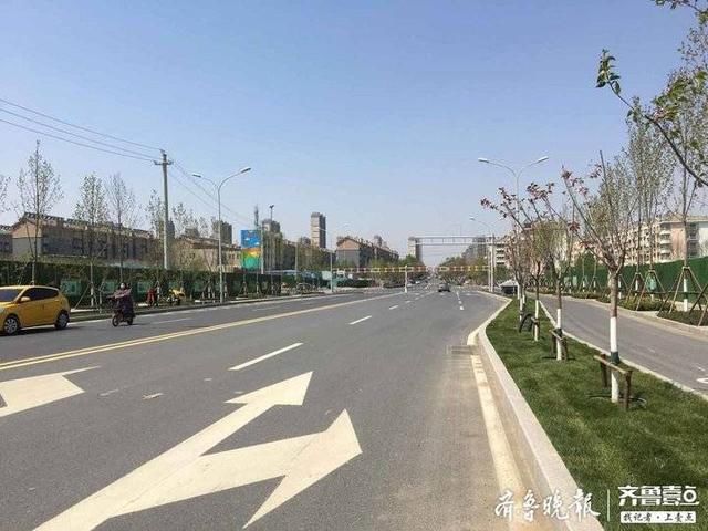  『济南』直行左转“摞”一起，想错个车位都难！济南不少路口亟待优化