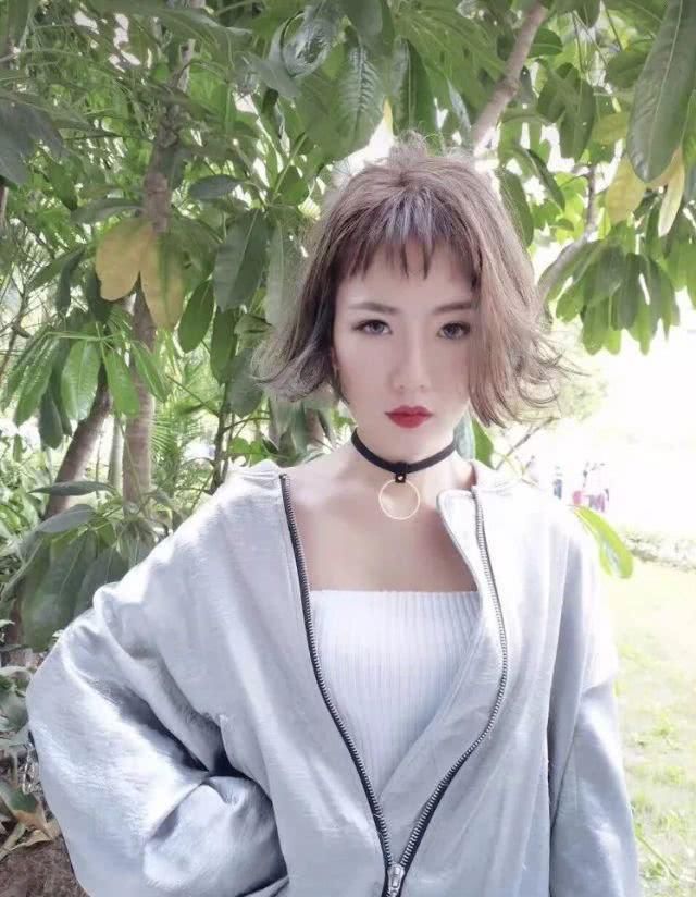 『棕色』选对发色,让你皮肤白的发光!