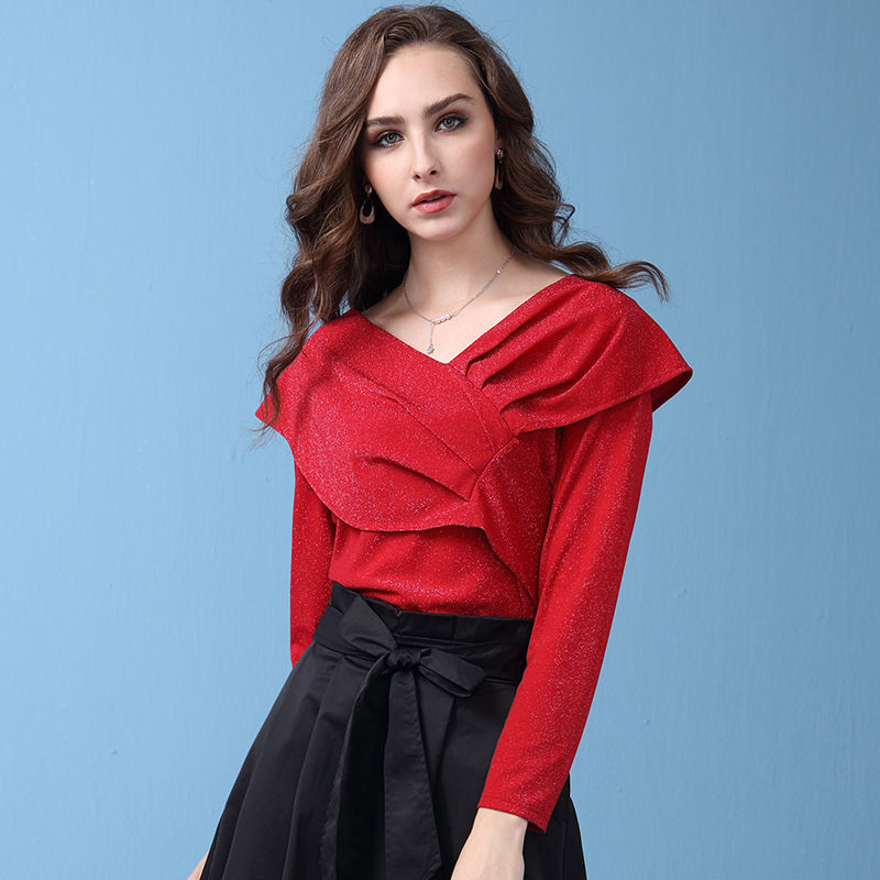 个子不高的女人少穿裙子，试试艳阳衫+短裤，不要高跟鞋也很美