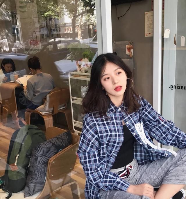 格子■如果你觉得“配不上春天”，不要怀疑，那一定是缺一件格子衬衫