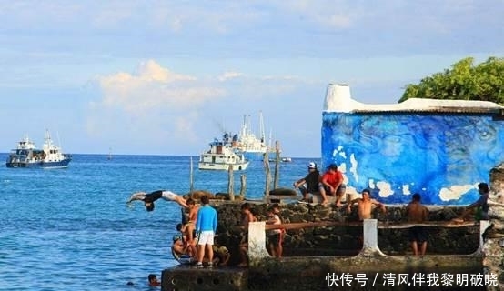 世界上人口密度最大的岛,1 平方公里超过千人,每天仅供电5小时