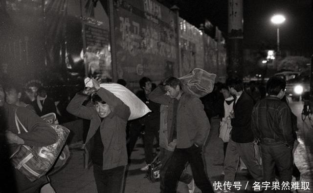  「图为」90年代深圳老照片南下打工潮，图4非常疯狂，图9让人心酸！