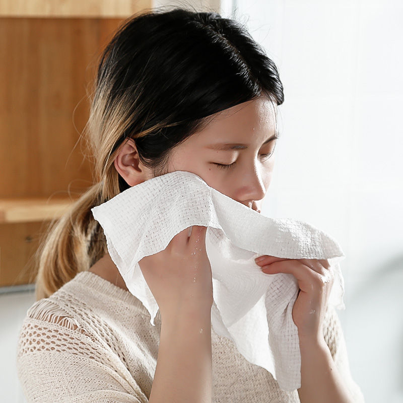 女人包里必备的东西，十个男人9个认错，还有1个没用过