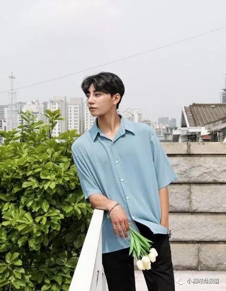 型男穿搭:透过这3个技巧,你也能驾驭亲民度爆棚的果汁系衬衫!