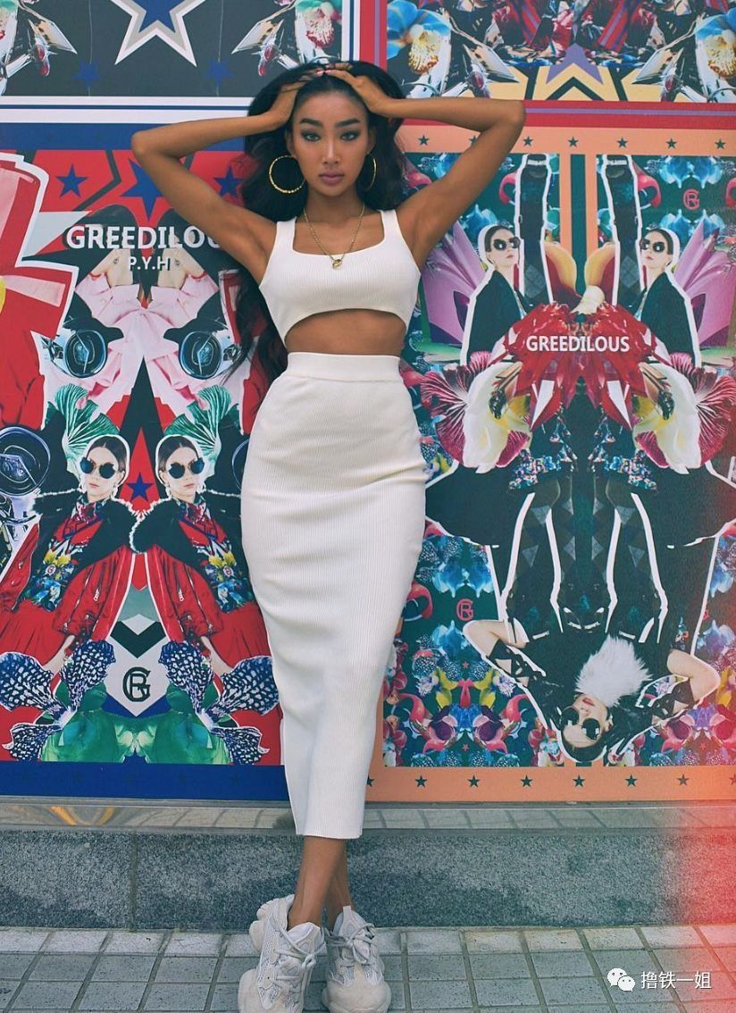 南韩第一蜜桃臀竟然是超模版王菊，蚂蚁腰逆天了!