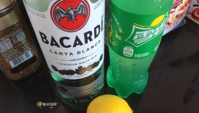 冰块:想喝鸡尾酒的时候,可以自己这么做,方法很简单!