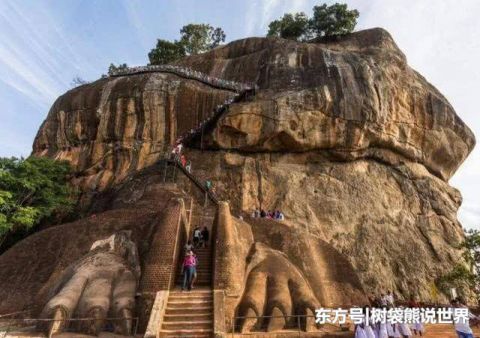 世界上一座建在岩石上的城市，高度达180米，堪称古代人工奇迹