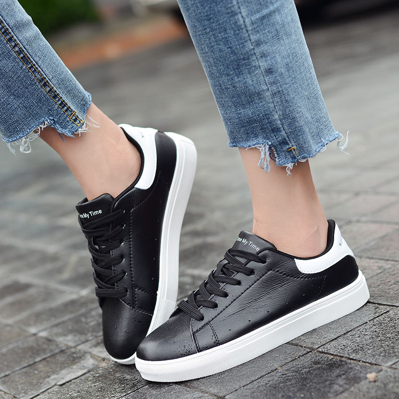 这女鞋刚上市就红了,一双比一双洋气,配上牛仔裤小脚裤咋穿咋美