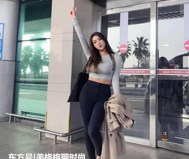  【优雅】街拍：青春靓丽的打底裤小姐姐，穿出时髦少女感，更迷人有魅力