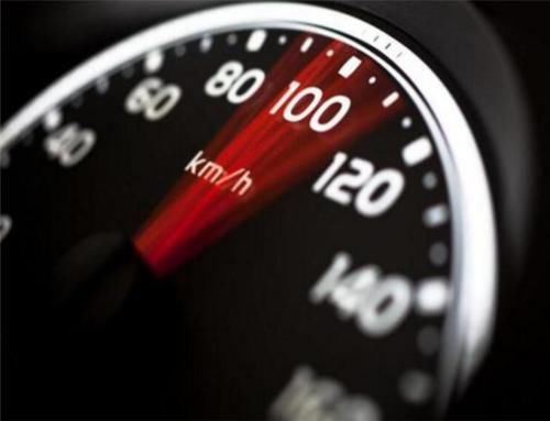 高速公路限速120，但车速提高到130却不会被罚款，为什么？