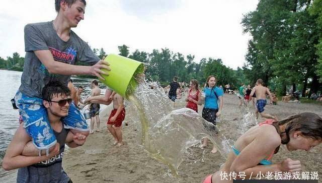 你知道吗？乌克兰的大长腿美女, 竟然在泼水节上可以跟美女表白!