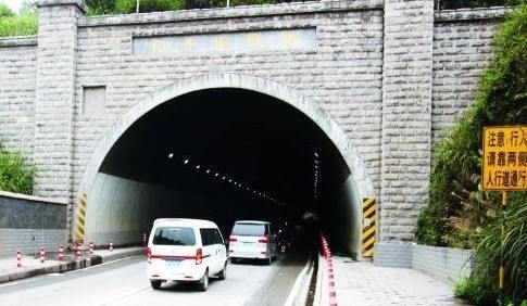 世界未解之谜，“时空隧道”，中国贵州省算其中之一！