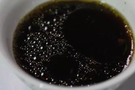 睡前洗脸放点它，7天让斑点无影无踪，10天皮肤又白又嫩