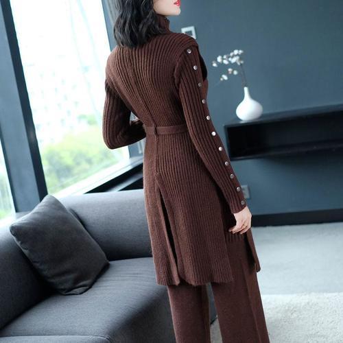 秋天凉，老婆把连衣裙全扔了!这套装一下买5件，美的哪像50岁