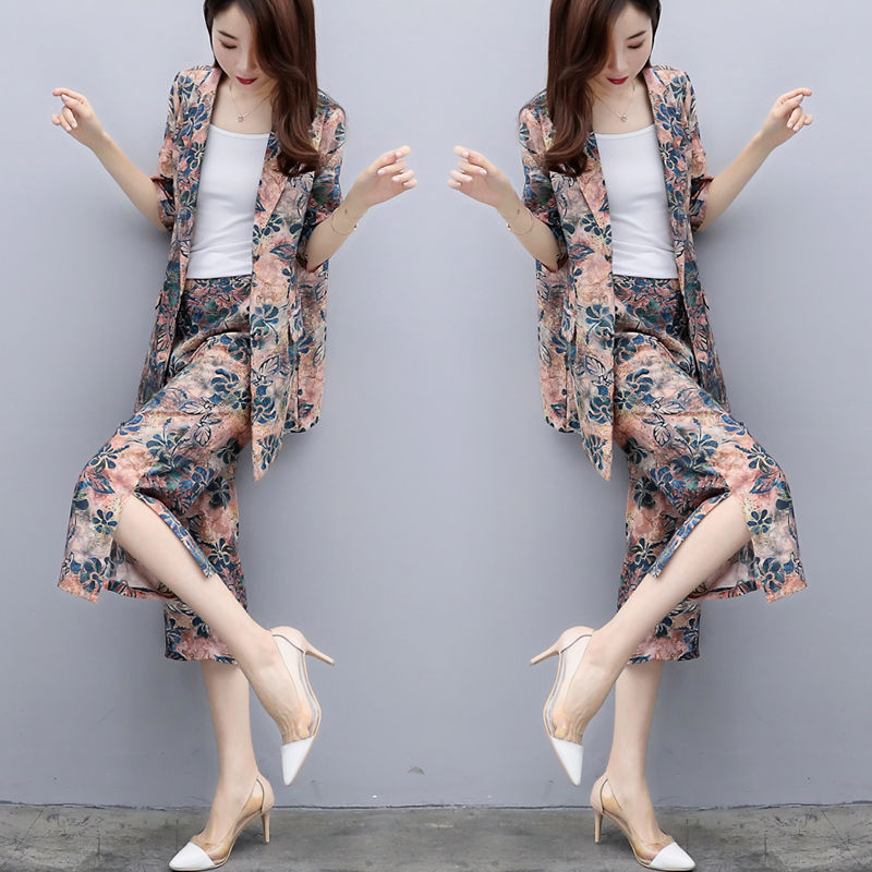 一发工资,忍不住剁手6件洋气套装,时尚又显瘦,女人味十足