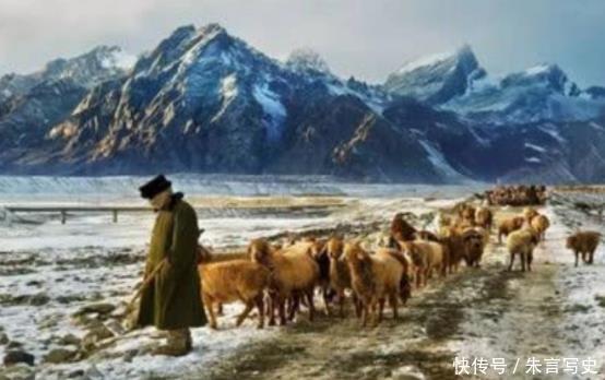  「发现」沙漠下面发现巨型“海洋”，其面积是五大湖10倍，水能