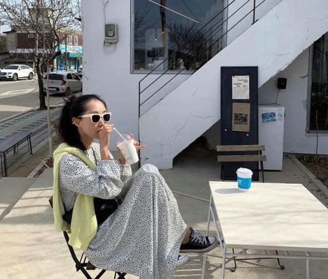  『凹陷的太阳穴』普通女生如何显高级？“有钱发型”一定要试试