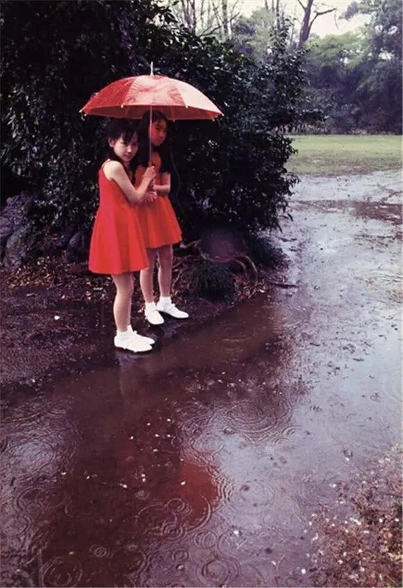 1997年日本女孩罕见老照片:有一现象让人不寒而栗，图5像恐怖片