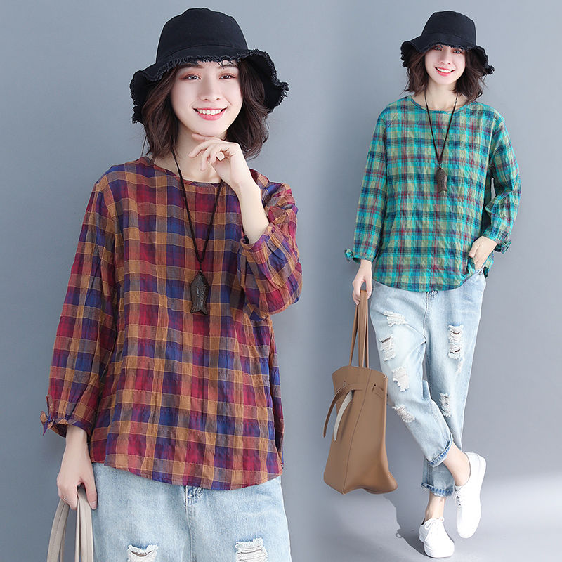 厌倦了裙子，不妨来件正流行的大码棉麻小衫，时髦显瘦还很实惠