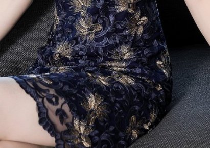 难怪妈妈越来越有贵妇味，原来是穿这样的气质A字裙，洋气精致