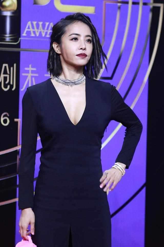 女星爱上“中毒妆”,杨幂毁形象,赵丽颖简直就是时尚灾难!