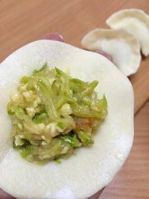  『倒入切碎』4位总厨的15款秘制馅料，别管饺子包子馄饨，个个鲜嫩多汁又好吃