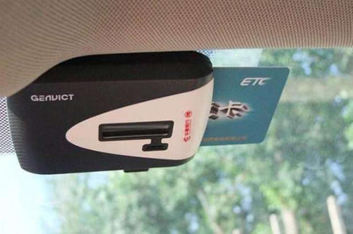 狂推ETC之后：为什么ETC车道大堵车？人工车道却一路畅行