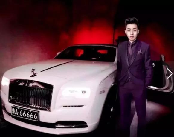 假处长、杜撰网评,PS奥巴马合影!刷屏的"史润龙"真身竟是…