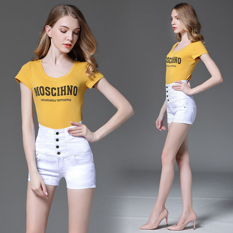 时尚性感的短裤，展现出你的魅力，让你充满气质超迷人