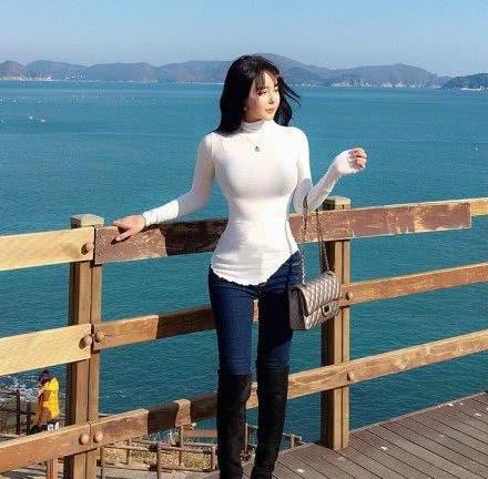 十分大气有范的牛仔裤美女，特别图6小姐姐，特干净！