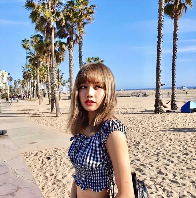 『春天』今年春天“BM风”火了!穿上秒变时髦甜酷girl!