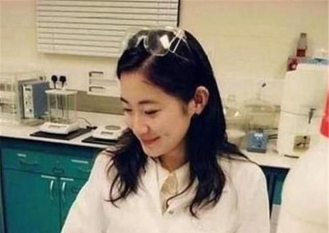 满分■19年前,满分考进清华的“女神童”,如今的生活如何?让人羡慕
