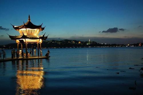 再过一个月，这些地方就美成仙境了！