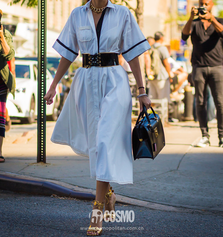 穿上这些中袖单品后 终于能跟拜拜肉说拜拜了！