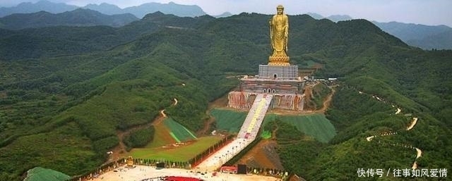  「观音像」这尊观音像比自由女神像还要高15米，中国的超级大佛